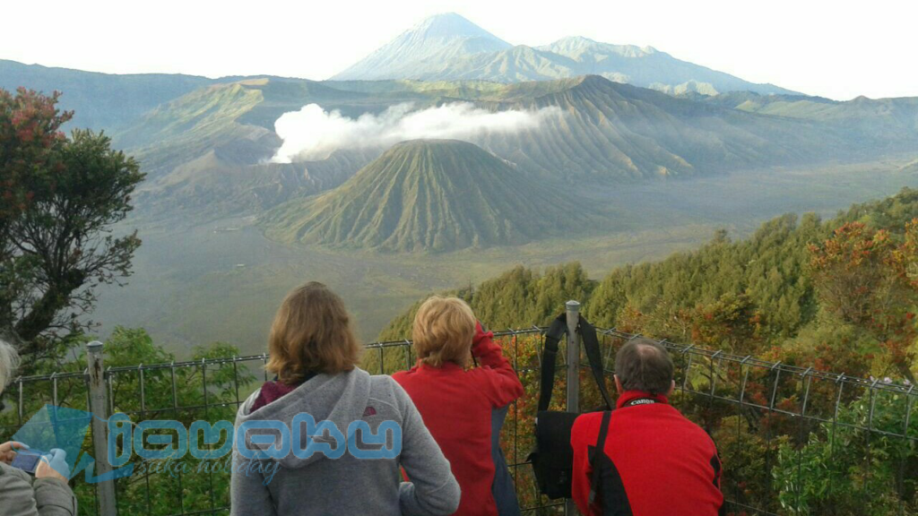 Bromo day tour by cruise ship