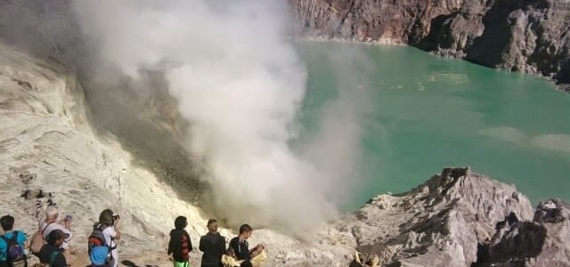 Surabaya Bromo Ijen Tour Package